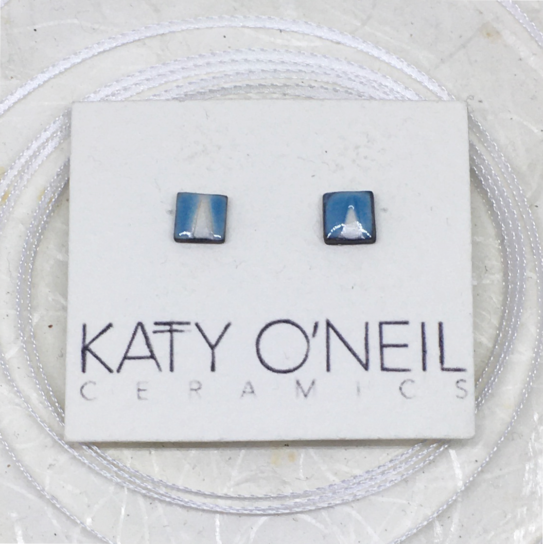 Tiny Square Earrings 32