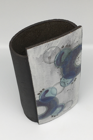 Medium Wrap Pot - Textured black with dark purple crescents and blue circles